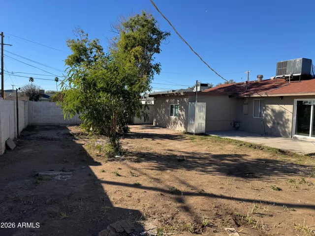 $379,000 | 3011 West Highland Avenue, Phoenix, AZ 85017