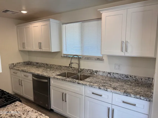 $379,000 | 3011 West Highland Avenue, Phoenix, AZ 85017