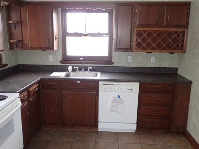 553 Old Farm Road Pittsburgh, PA 15234 - Photo 8 of 21