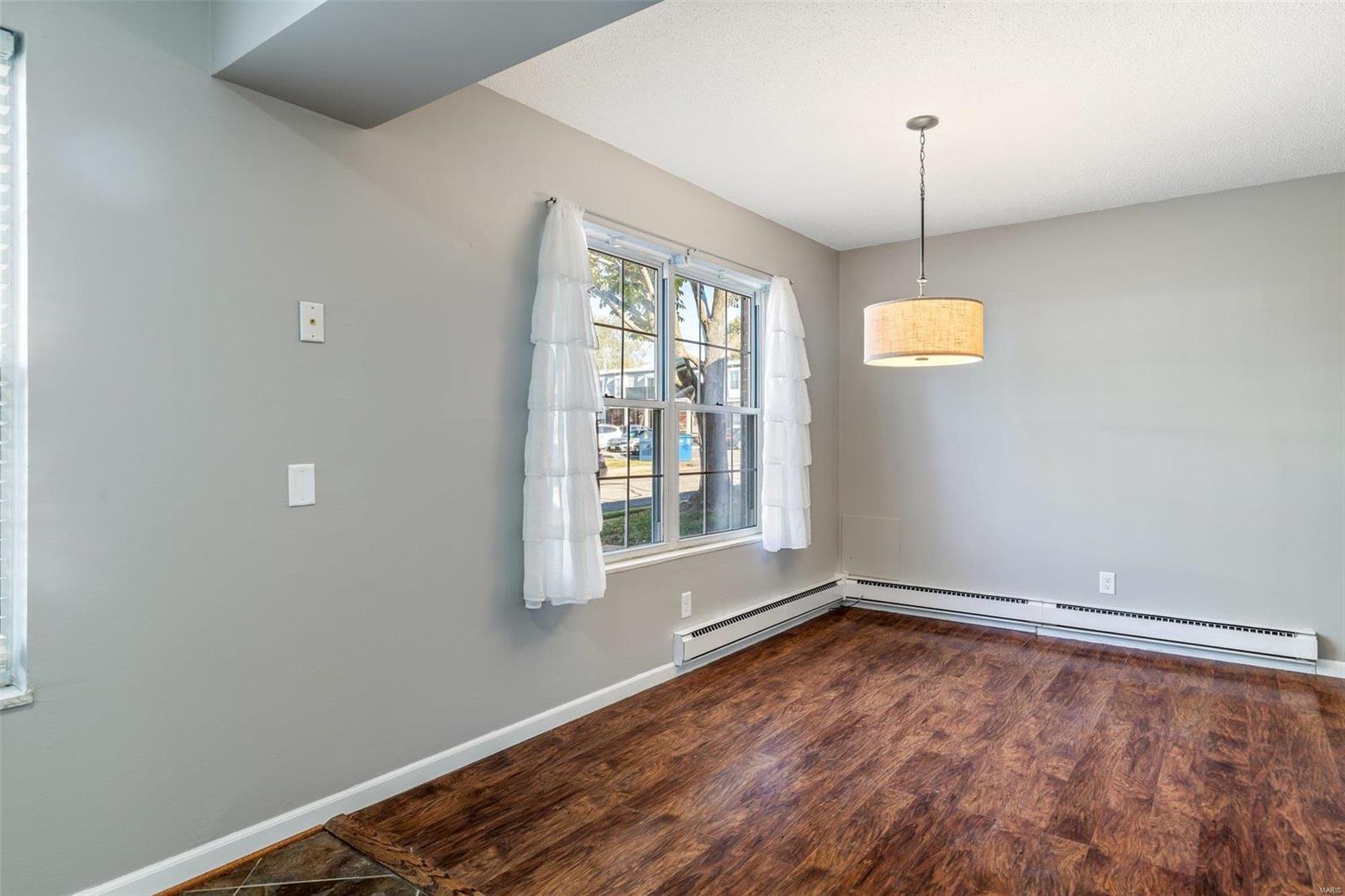 1674 Blue Ridge Drive, Unit D St. Louis, MO 63125 - Photo 5 of 12 Gallery Image 5