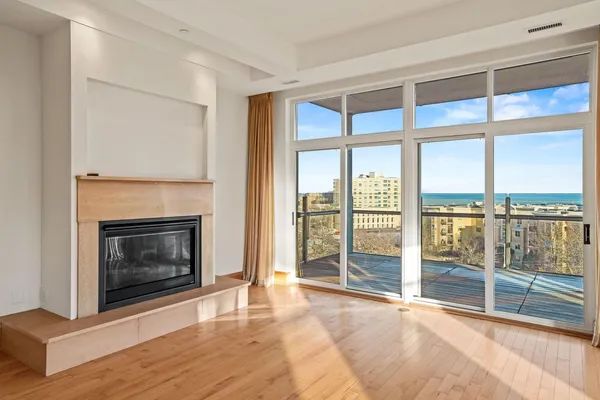 $5,500 | 1313 North Franklin Place, Unit 504, Milwaukee, WI 53202