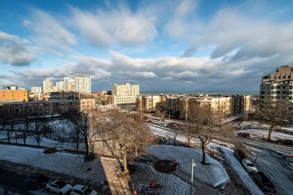 $5,500 | 1313 North Franklin Place, Unit 504, Milwaukee, WI 53202