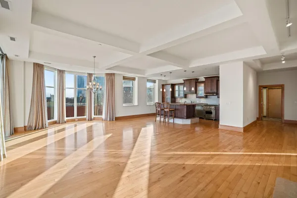 $5,500 | 1313 North Franklin Place, Unit 504, Milwaukee, WI 53202