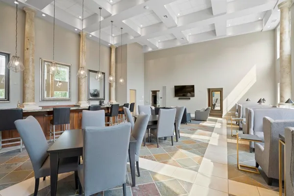 $5,500 | 1313 North Franklin Place, Unit 504, Milwaukee, WI 53202