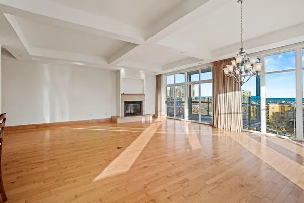 $5,500 | 1313 North Franklin Place, Unit 504, Milwaukee, WI 53202