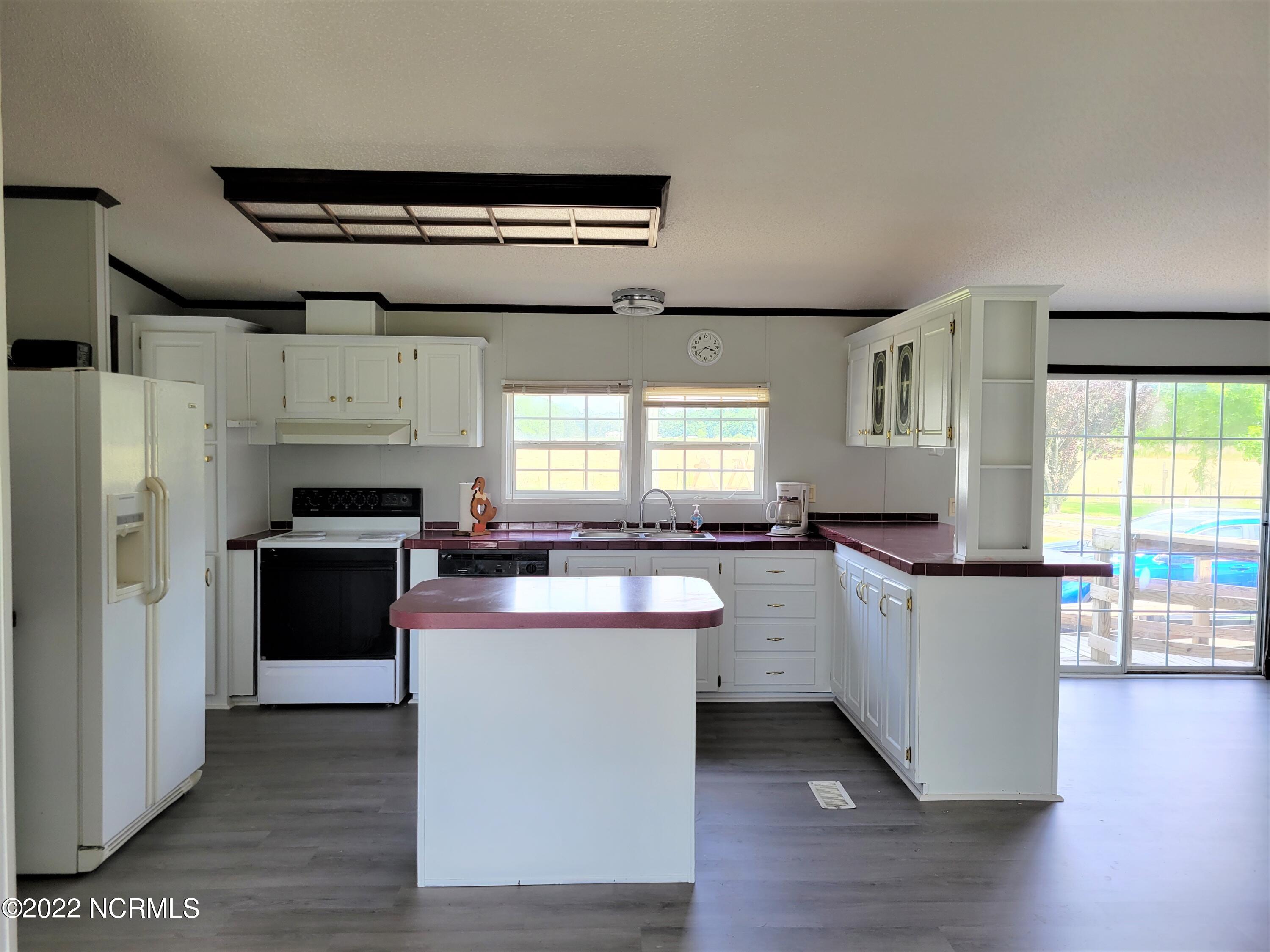 3789 Stanley Road Ayden, NC 28513 - Photo 6 of 26 20220607_153922