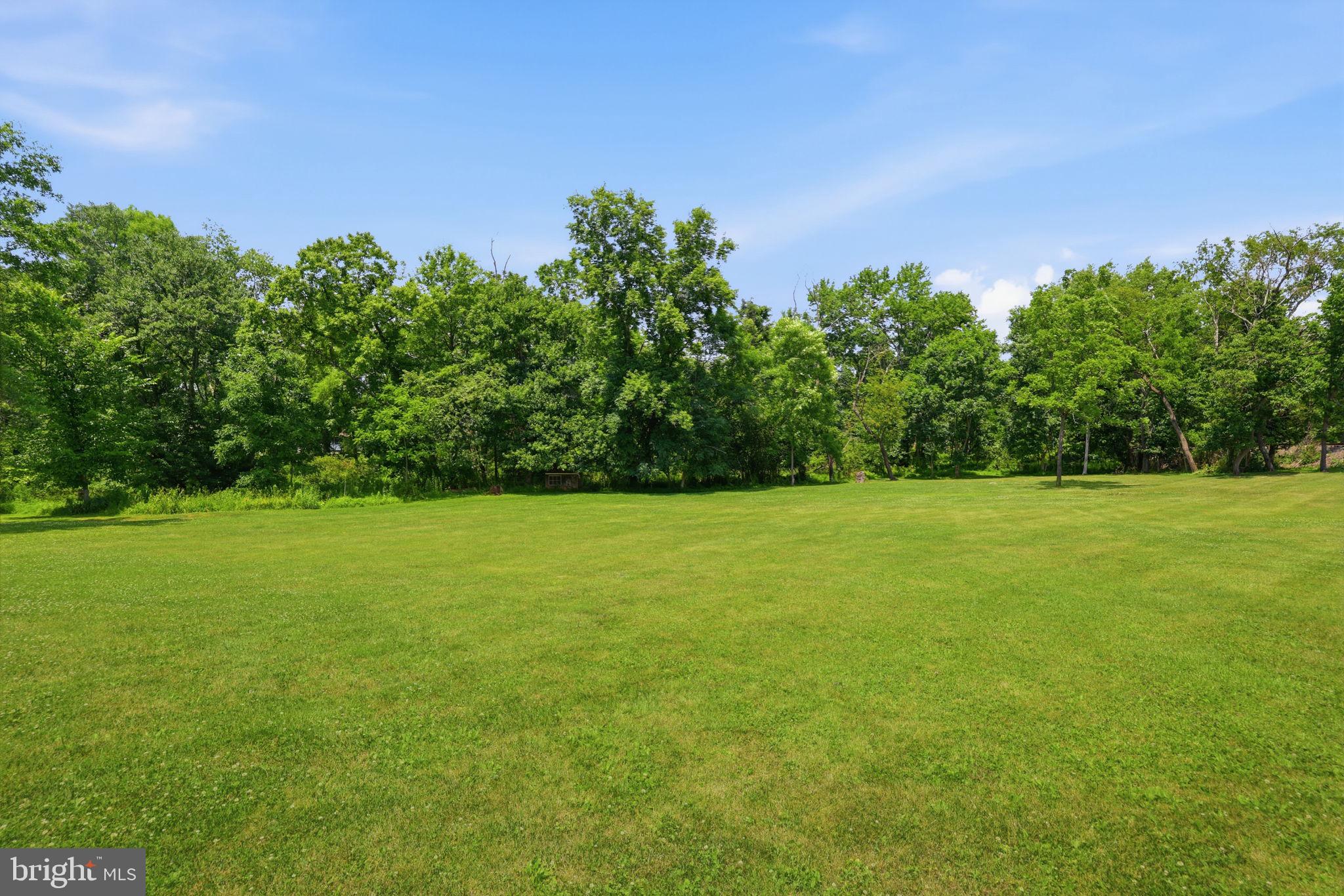 1682 Creek Road New Hope, PA 18938 - Photo 49 of 71 Back Yard