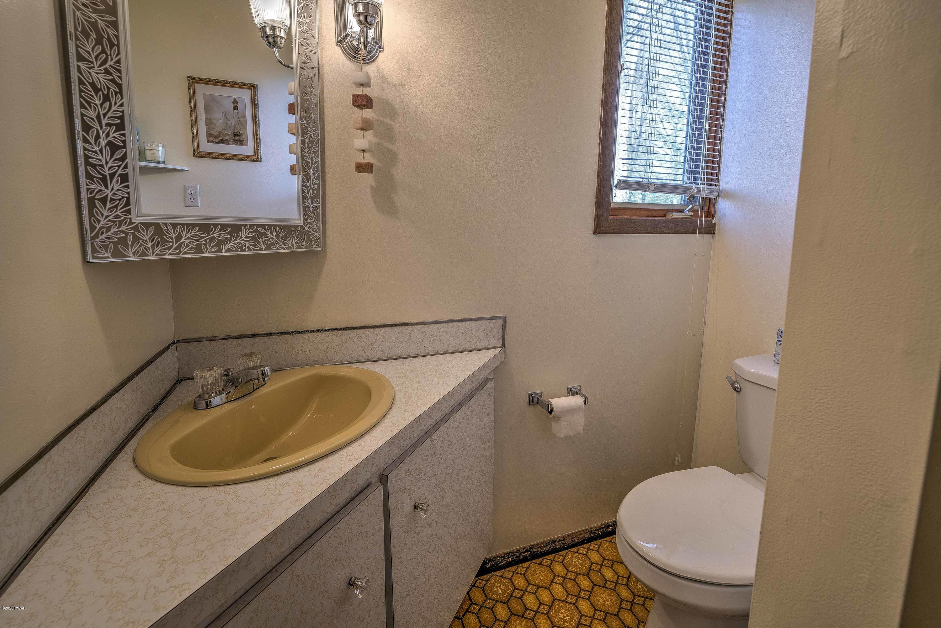 2664 Rockway Road Lake Ariel, PA 18436 - Photo 20 of 33 Restroom, corner sink