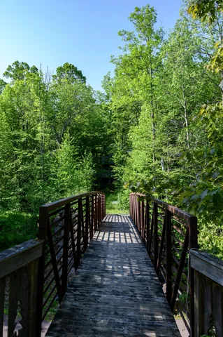 $269,900 | 11871-73 Zugspitz Drive North, Upson, WI 54565