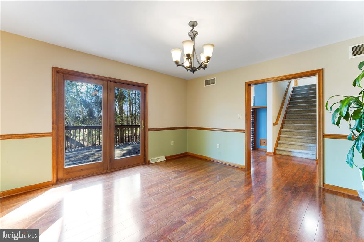 255 Brown Road Nottingham, PA 19362 - Photo 12 of 38 Gleaming dining room floor
