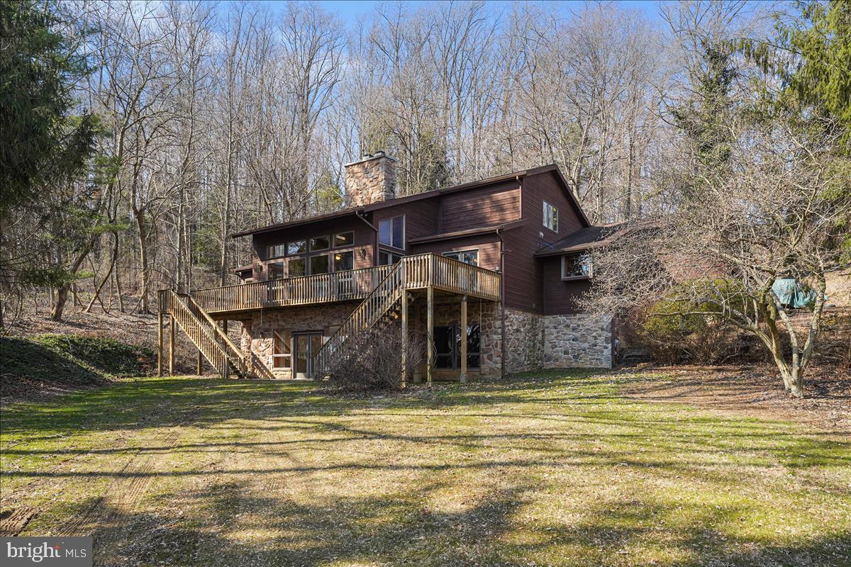 255 Brown Road Nottingham, PA 19362 - Photo 2 of 38 Side View