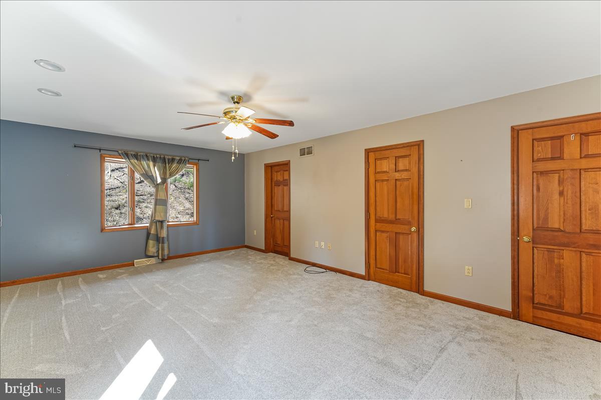 255 Brown Road Nottingham, PA 19362 - Photo 21 of 38 Huge walk in closet