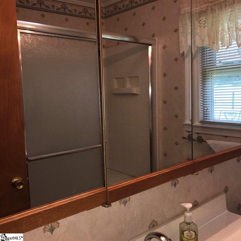332 Haywood Road Easley, SC 29640 - Photo 16 of 27