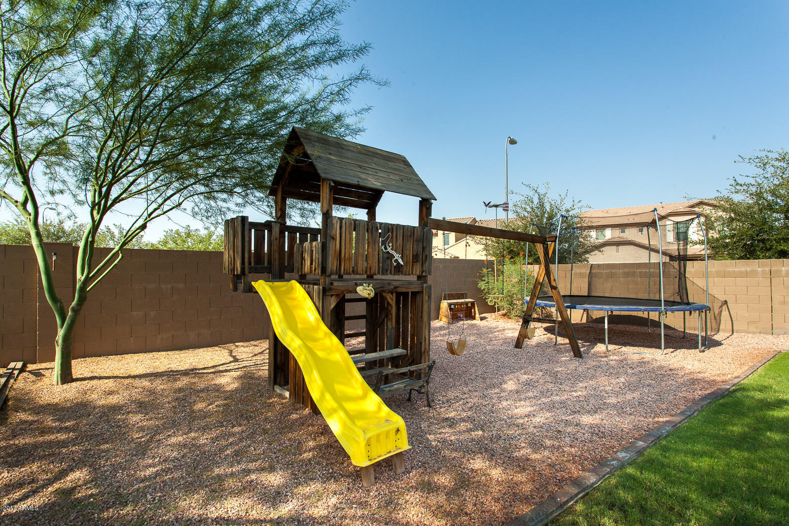 2421 West Beverly Rd. Phoenix, AZ 85041 - Photo 35 of 42 MC (12 of 42)
