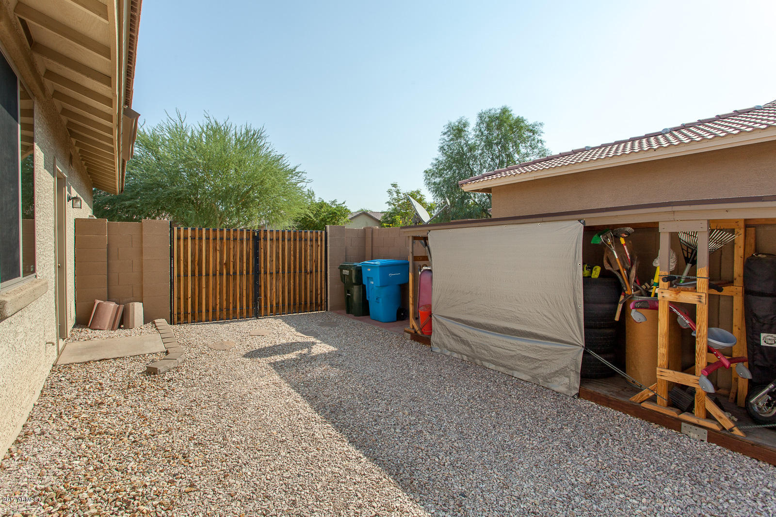 2421 West Beverly Rd. Phoenix, AZ 85041 - Photo 38 of 42 Large Side Yard