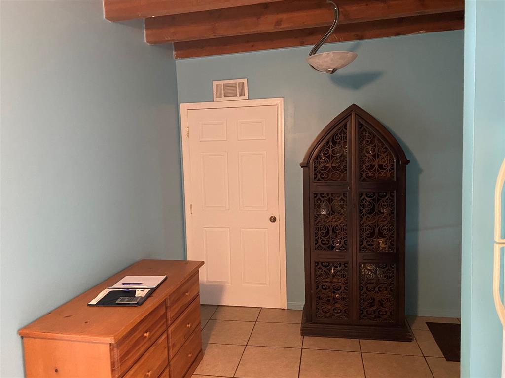 6901 Southwest 6th Street Pembroke Pines, FL 33023 - Photo 5 of 9