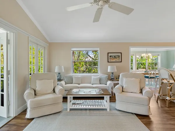 $8,500 | 1295 Winding Oaks Circle East, Unit 808, Vero Beach, FL 32963