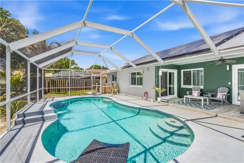 $540,000 | 2821 21st Lane, Vero Beach, FL 32960