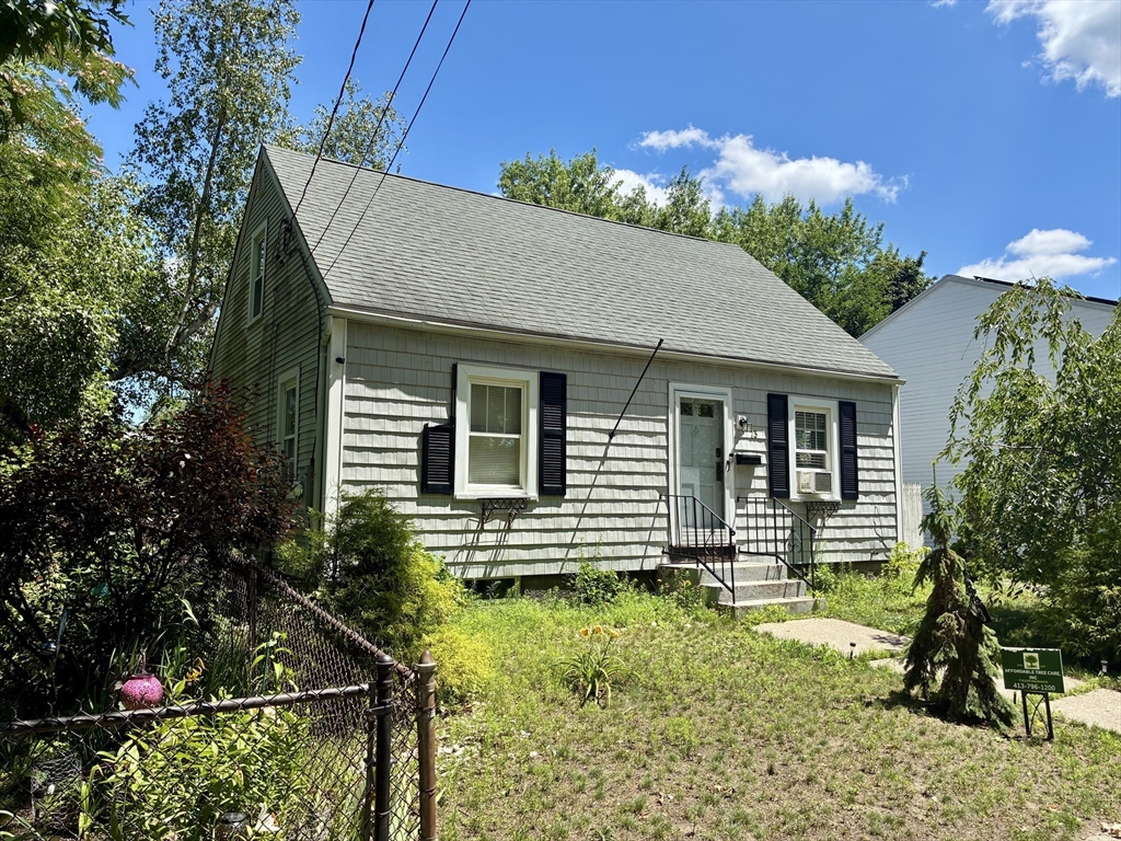 73 Prentice Street Springfield, MA 01104 - Photo 2 of 33