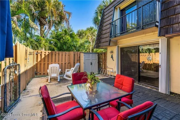 $152,500 | 2115 Vista Oaks Circle Northeast, Palm Bay, FL 32905