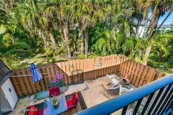 $152,500 | 2115 Vista Oaks Circle Northeast, Palm Bay, FL 32905