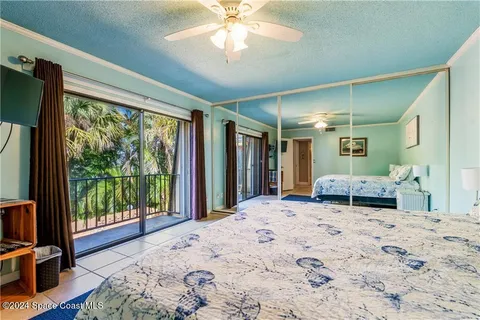 $152,500 | 2115 Vista Oaks Circle Northeast, Palm Bay, FL 32905