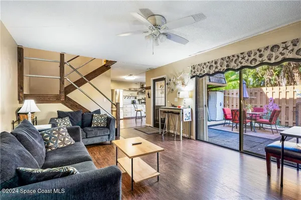 $152,500 | 2115 Vista Oaks Circle Northeast, Palm Bay, FL 32905