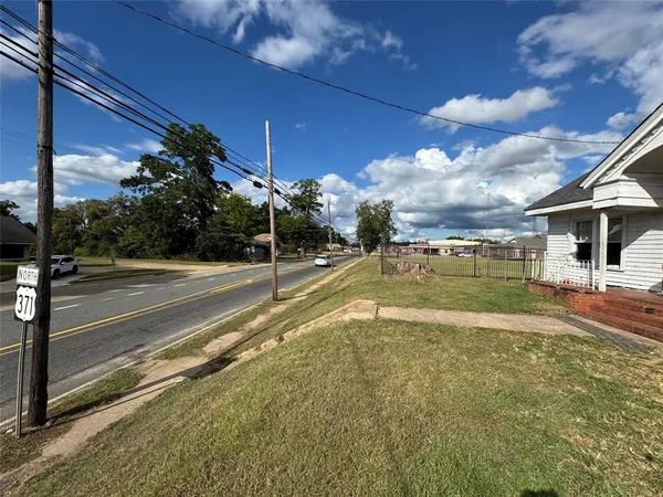 a view of a basketball court