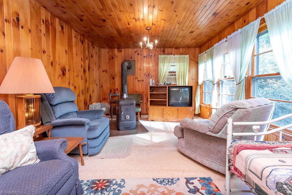 4444 Mt Zion Road Ferguson, NC 28624 - Photo 11 of 46