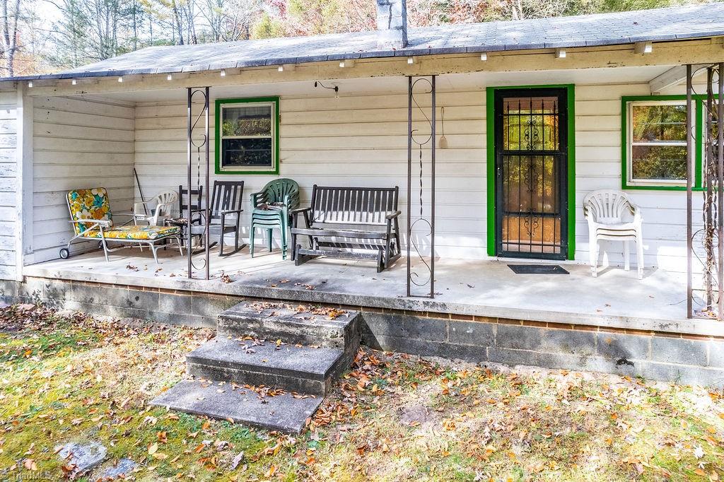4444 Mt Zion Road Ferguson, NC 28624 - Photo 5 of 46