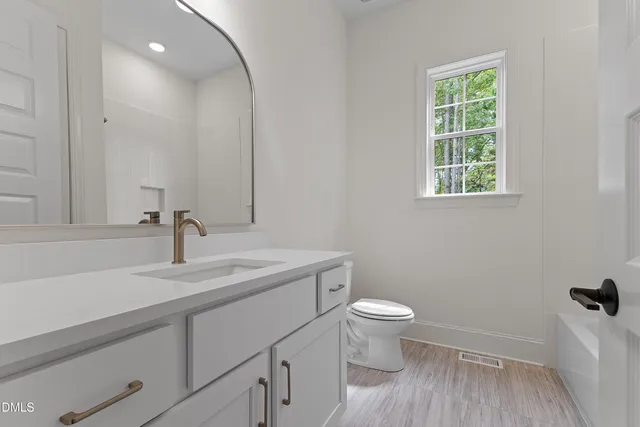 $795,000 | 3903 Cedar Knolls Drive Drive, Youngsville, NC 27596