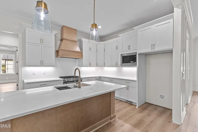 $795,000 | 3903 Cedar Knolls Drive Drive, Youngsville, NC 27596