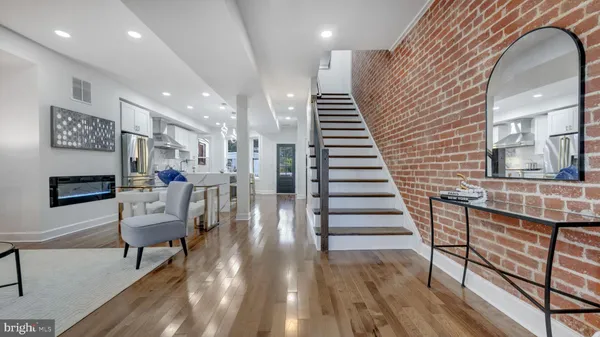$1,150,000 | 607 K Street Northeast, Washington, DC 20002