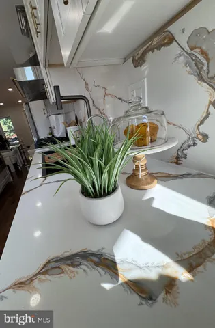 $1,269,999 | 607 K Street Northeast, Washington, DC 20002