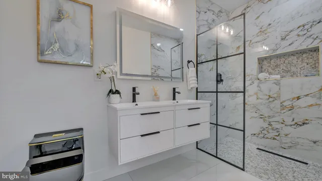 $1,269,999 | 607 K Street Northeast, Washington, DC 20002