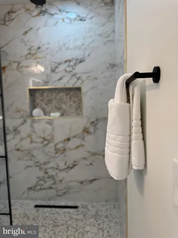 $1,269,999 | 607 K Street Northeast, Washington, DC 20002