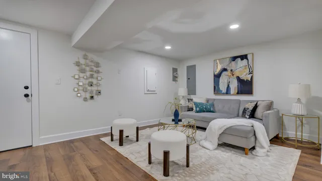 $1,269,999 | 607 K Street Northeast, Washington, DC 20002