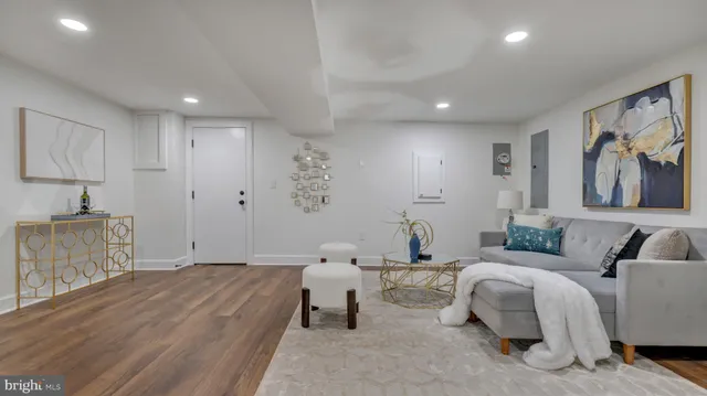 $1,269,999 | 607 K Street Northeast, Washington, DC 20002