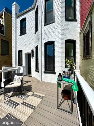 $1,269,999 | 607 K Street Northeast, Washington, DC 20002