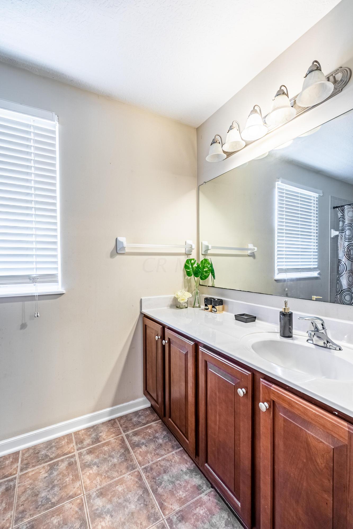 135 Rivers Edge Way Columbus, OH 43230 - Photo 12 of 25