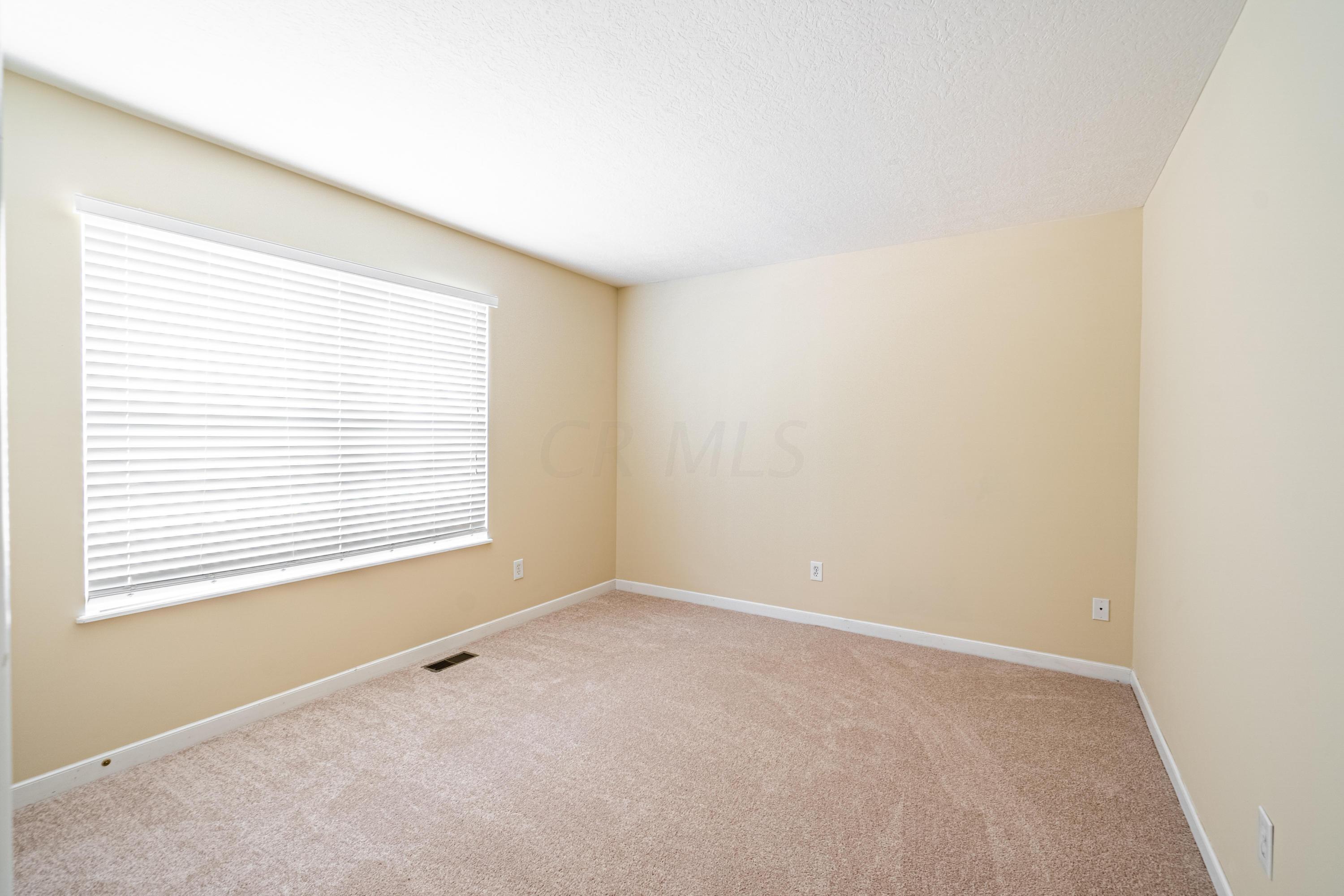 135 Rivers Edge Way Columbus, OH 43230 - Photo 14 of 25