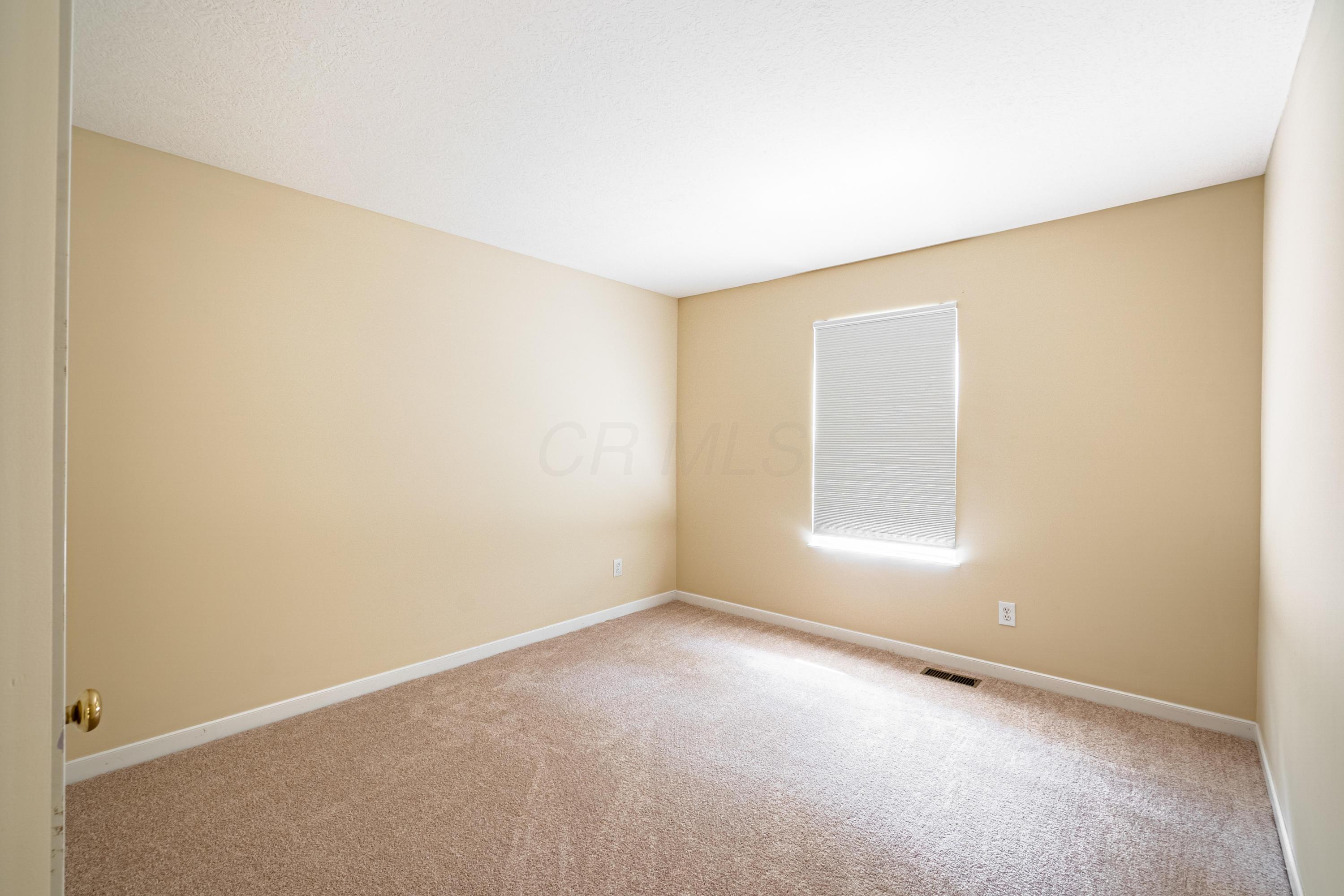 135 Rivers Edge Way Columbus, OH 43230 - Photo 17 of 25