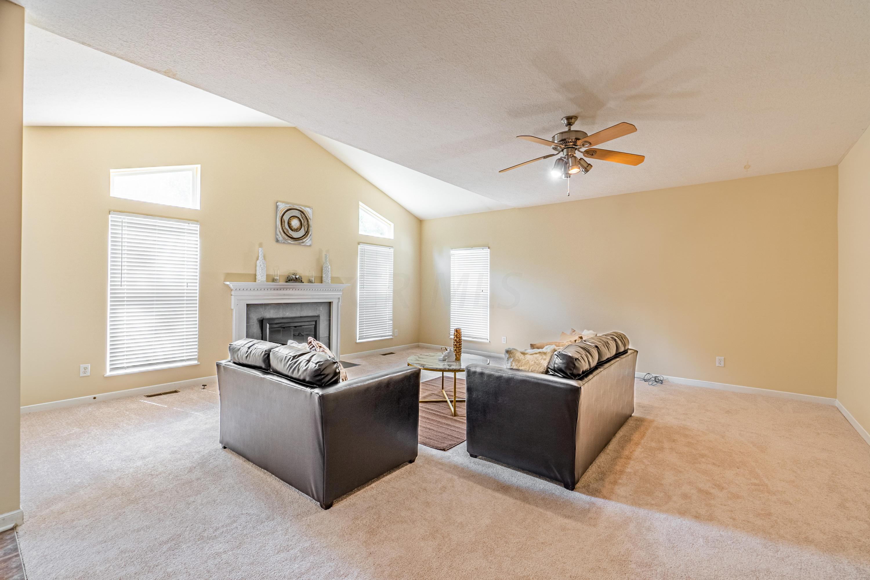 135 Rivers Edge Way Columbus, OH 43230 - Photo 9 of 25