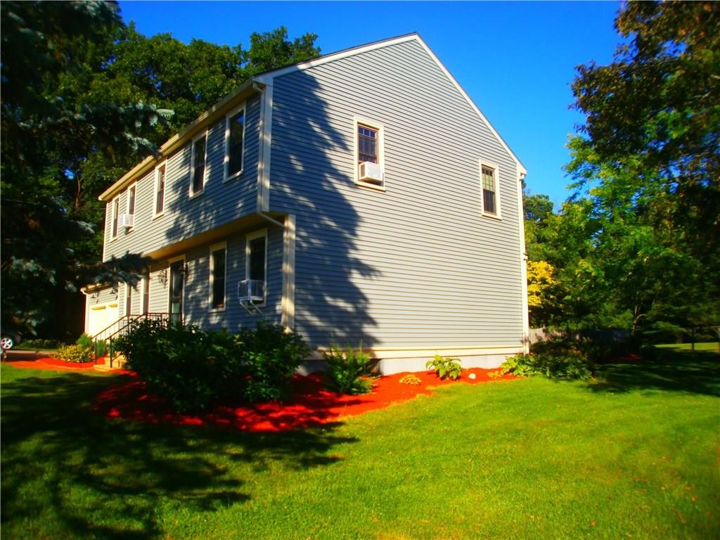 17 A Bellingham Road Blackstone, MA 01504 - Photo 4 of 20 Gallery Image 4