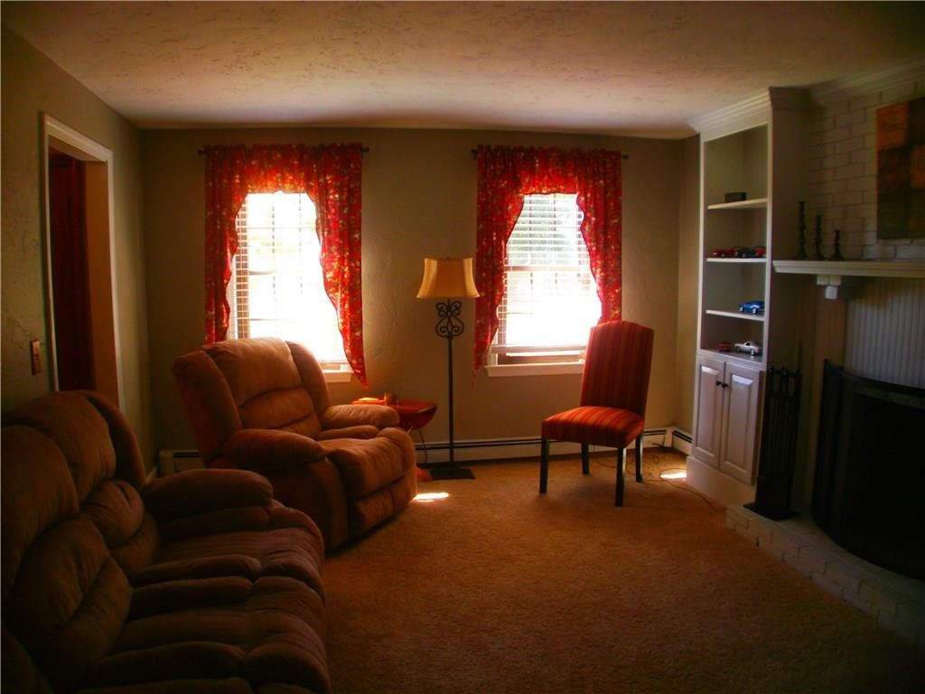 17 A Bellingham Road Blackstone, MA 01504 - Photo 9 of 20 Gallery Image 9