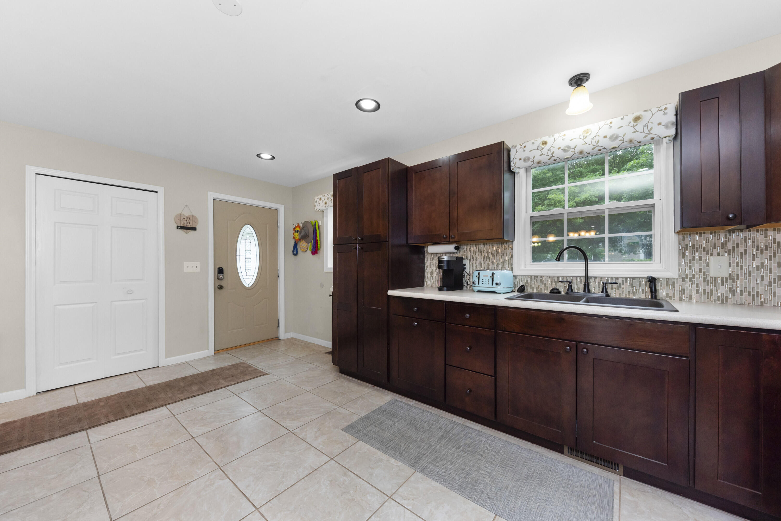 5307 Dickson Road Howell, MI 48843 - Photo 12 of 55 kitchen 1