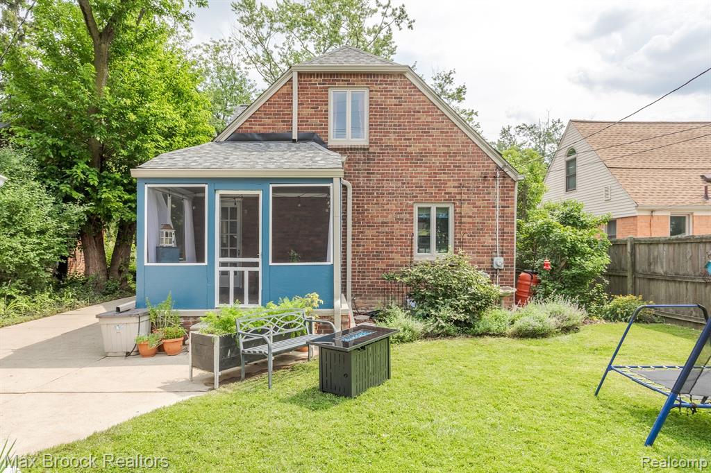 1406 Franklin Road Berkley, MI 48072 - Photo 29 of 40