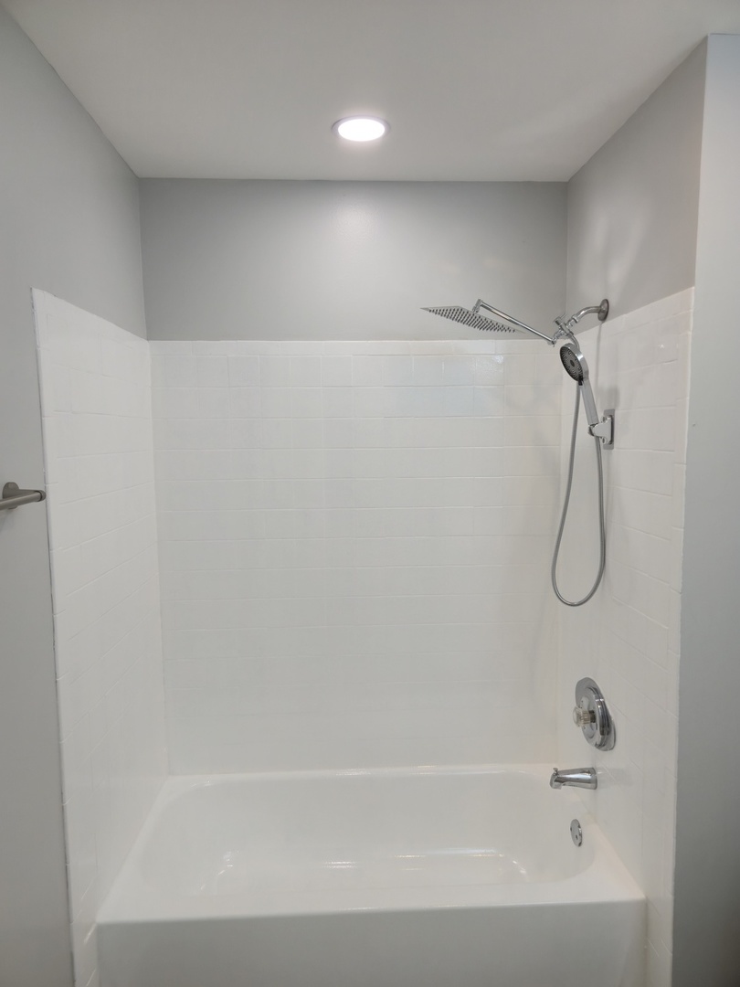 1350 South Lorraine Road, Unit E Wheaton, IL 60189 - Photo 20 of 20 Gallery Image 20