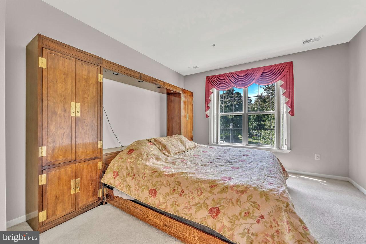 91 Kyle Way Ewing, NJ 08628 - Photo 16 of 35