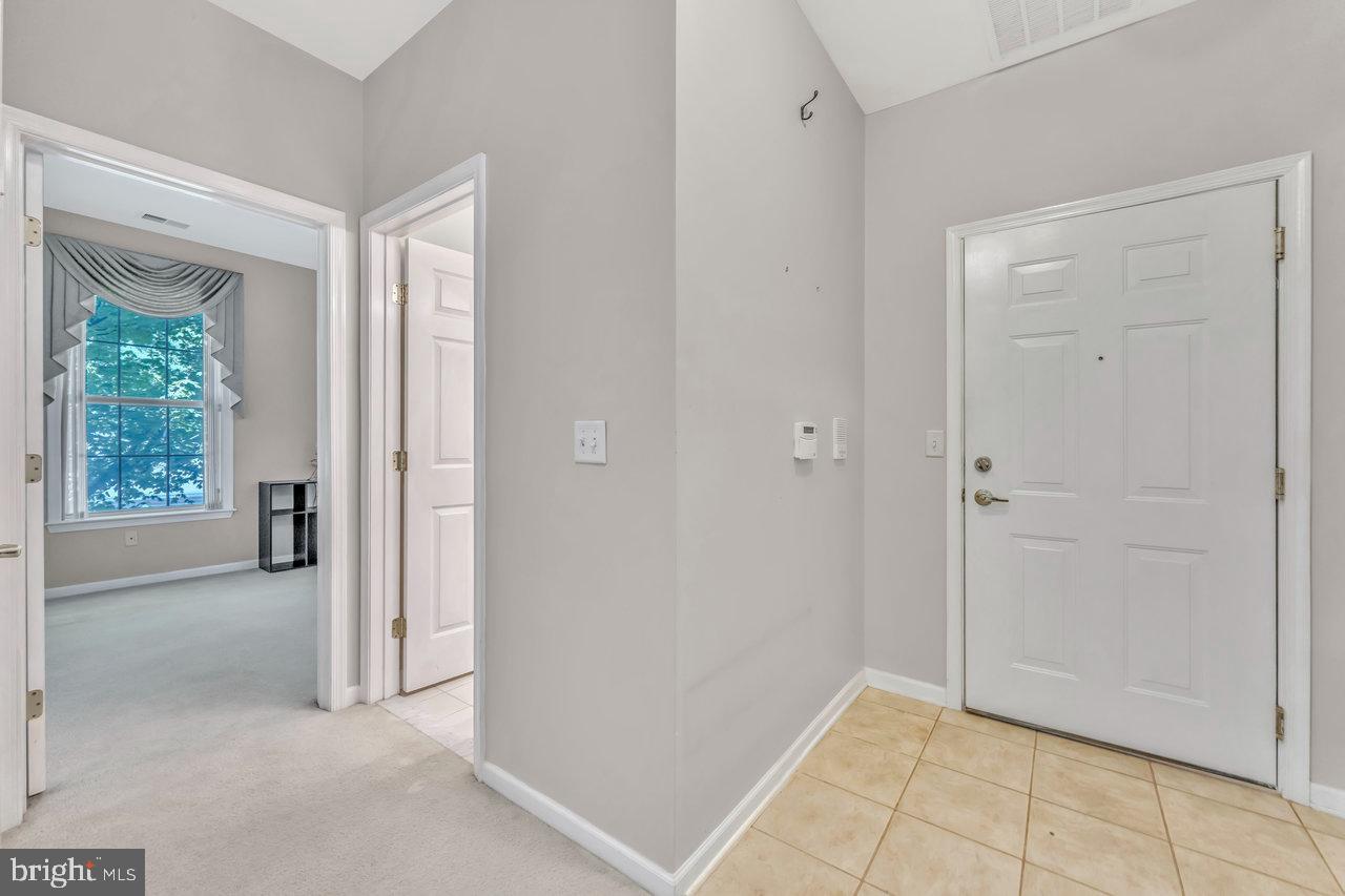 91 Kyle Way Ewing, NJ 08628 - Photo 20 of 35